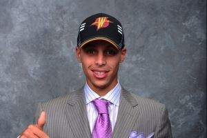 库里:刚进NBA为了虚荣想增肌 但老尼尔森警告我这会毁掉我的投篮