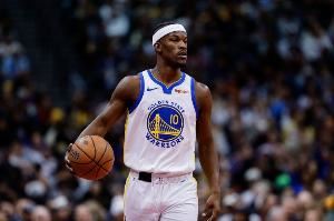 稳定且全面!巴特勒半场8中5拿到5分&另有4板3助1断1帽 没有失误